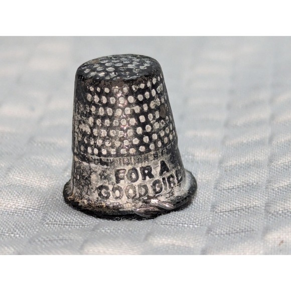 Vintage, Mini Metal Thimble. For A Good Girl, Cracker Jack Prize - Picture 1 of 4
